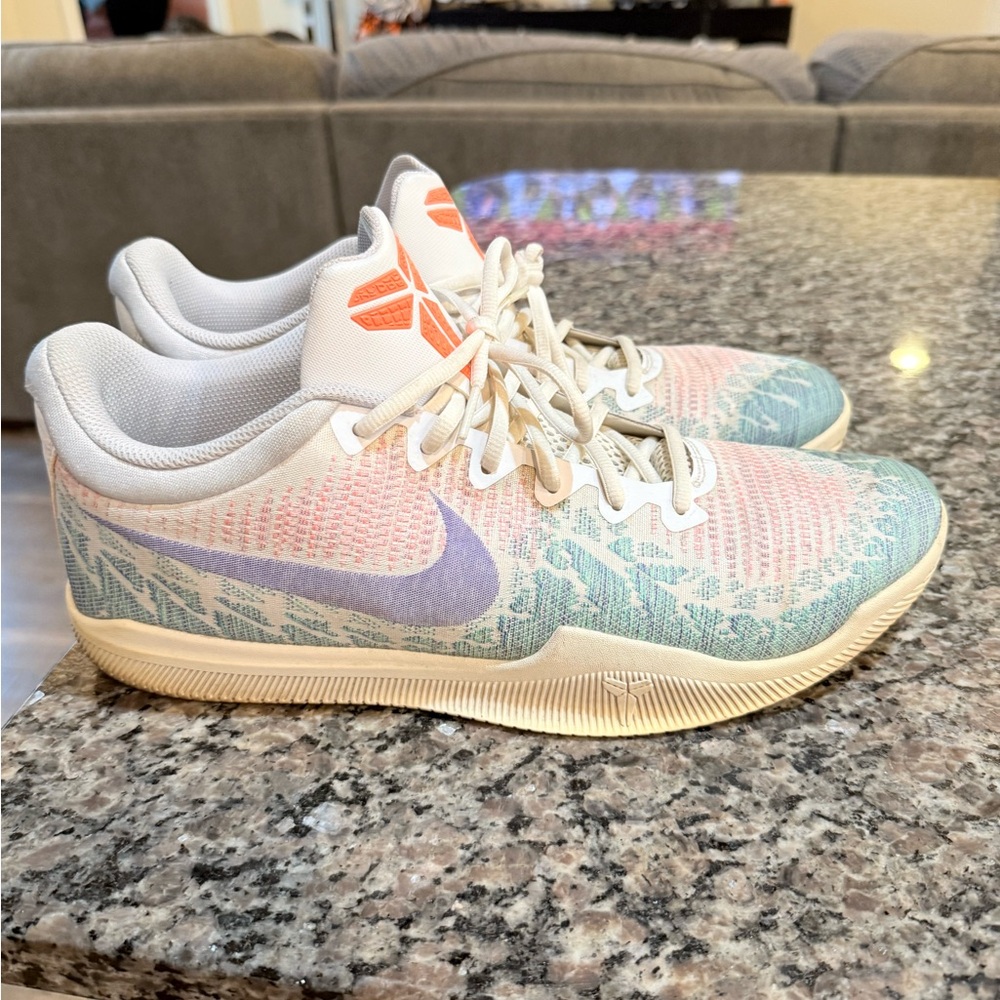 Men's Athletic Shoes - Multicolor